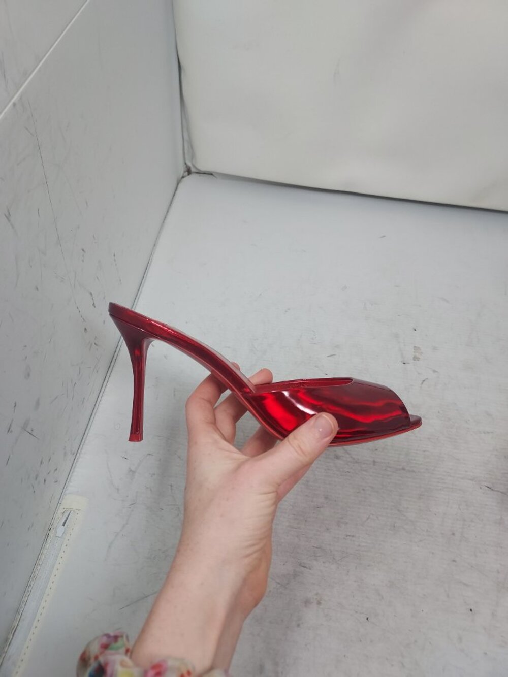 CHRISTIAN LOUBOUTIN Me Dolly Patent Red Heel Sandal - Picture 3 of 14